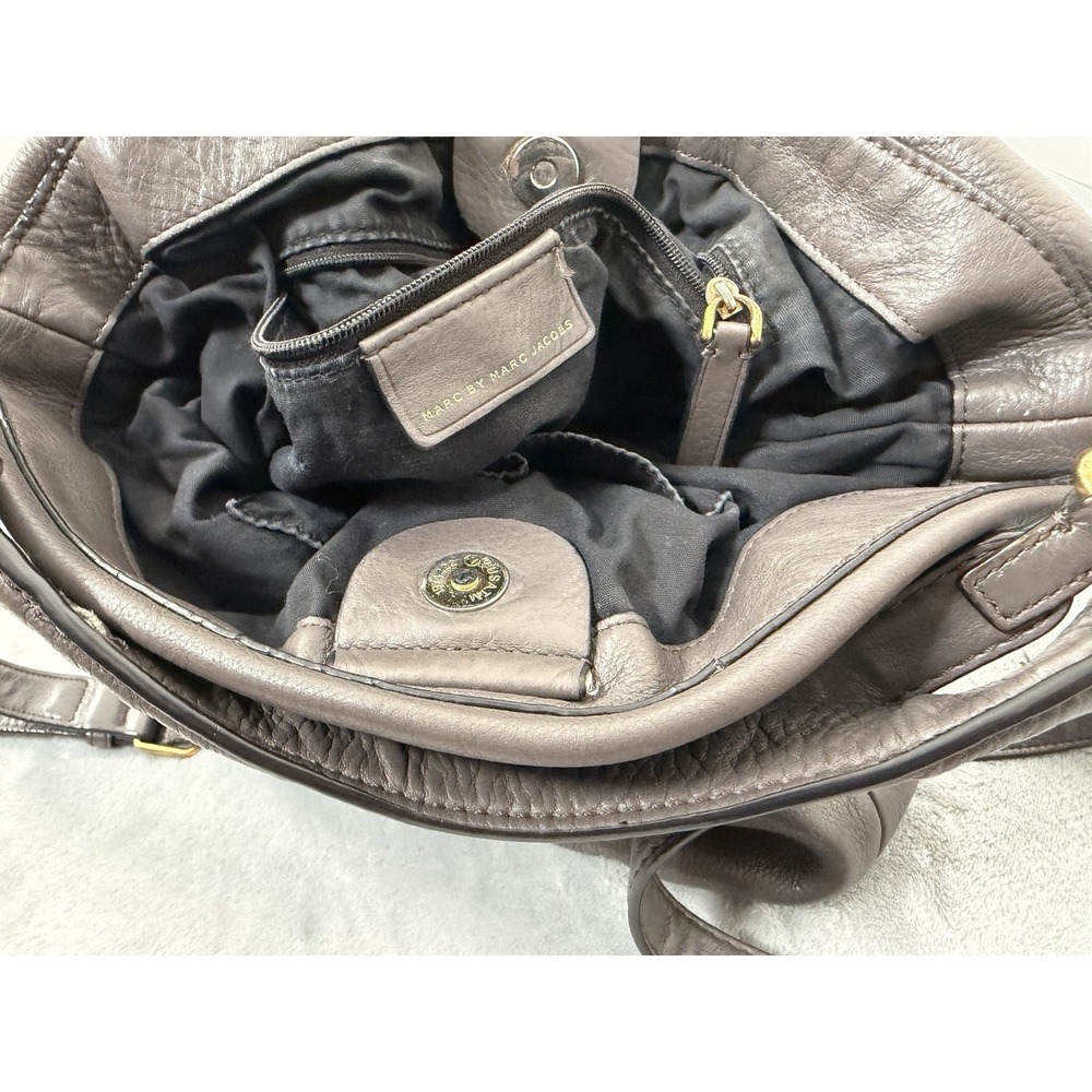 Marc by Marc Jacobs Hobo Q Hillier Gray Pebbled Leather Satchel Crossbody Purse - Picture 4 of 12